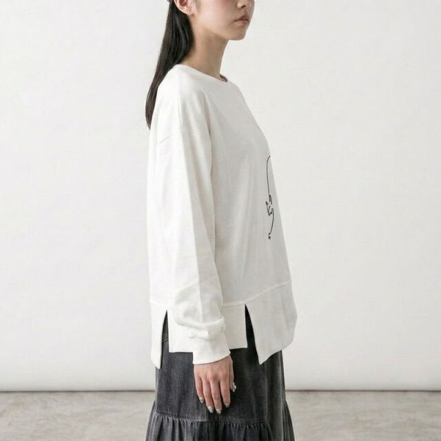 線ネコ刺繍プルオーバー