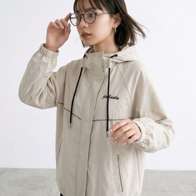 ステッチマウンテンパーカー