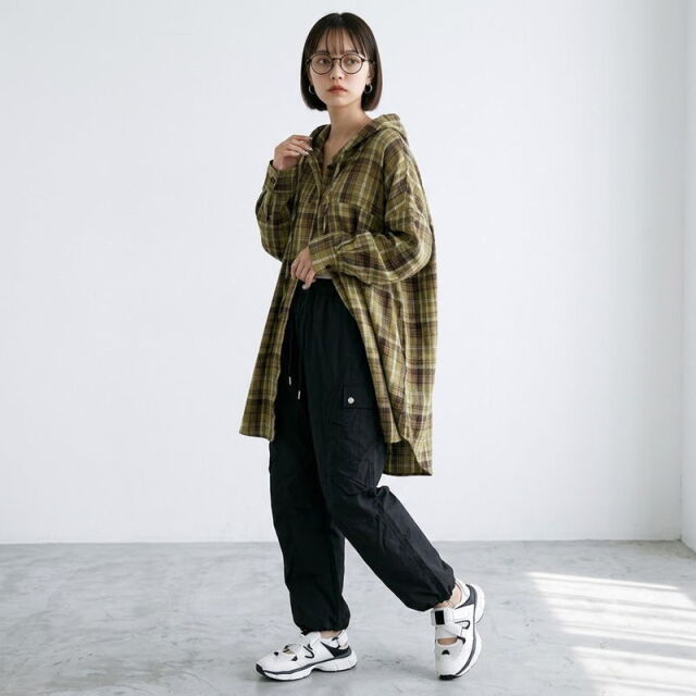 チェックフードシャツ