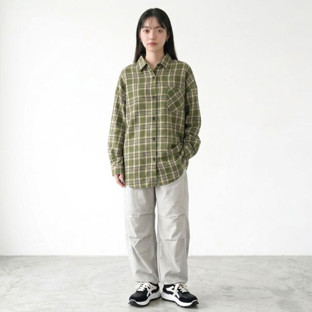 チェックシャツ