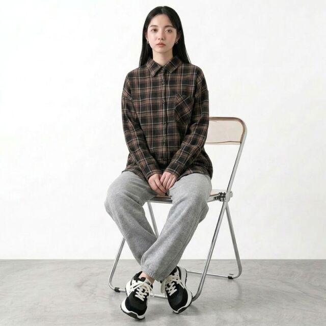 チェックシャツ