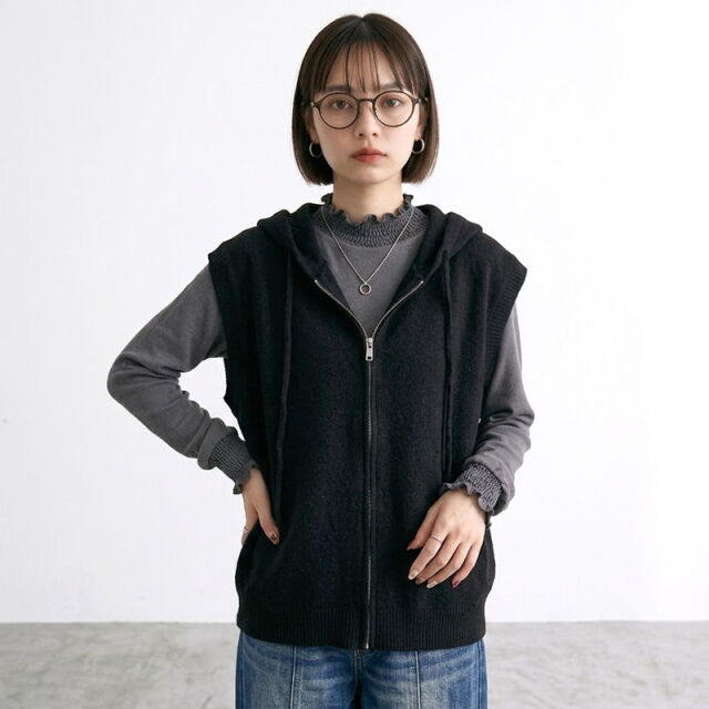 ニットフードZIPベスト