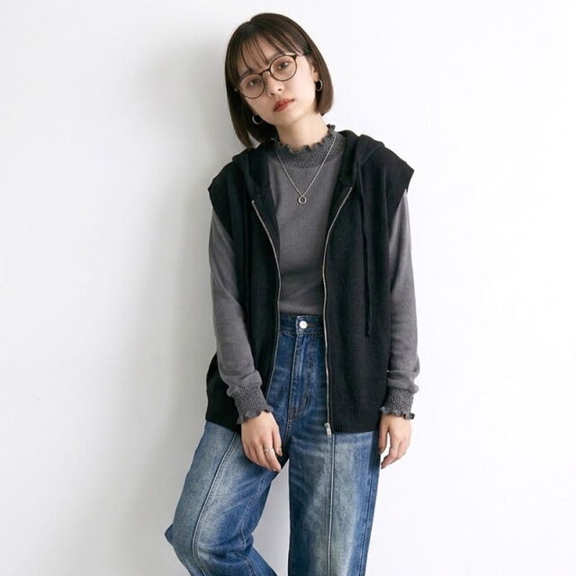 ニットフードZIPベスト