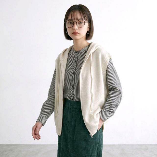 ニットフードZIPベスト