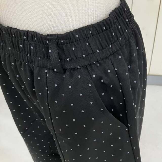 ドットイージーパンツ