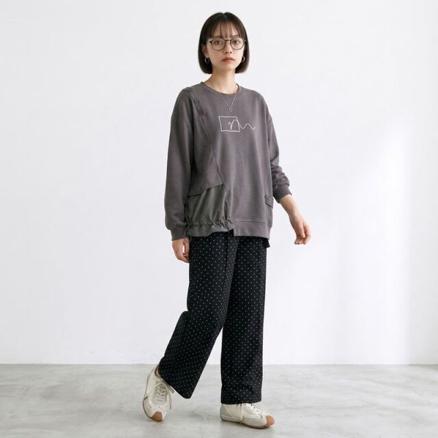 ロゴ刺繍切替プルオーバー