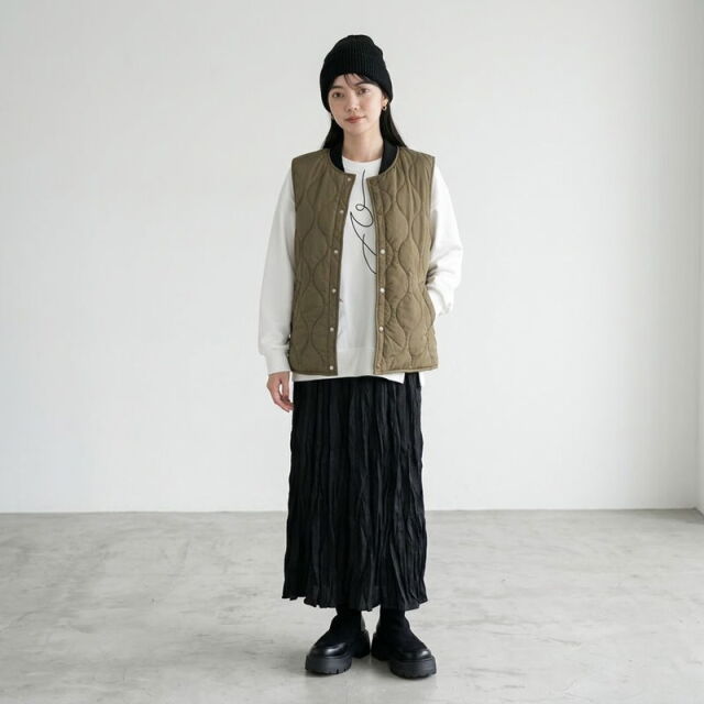 刺繍ポケット貼付プルオーバー
