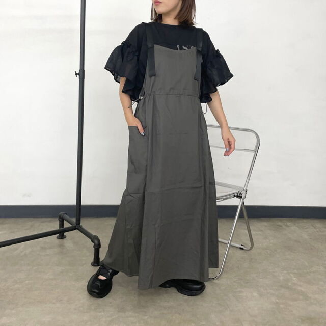 ベルトジャンパースカート