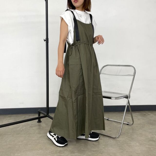 ベルトジャンパースカート