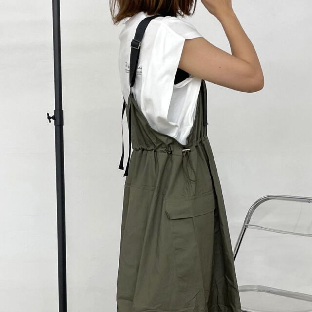 ベルトジャンパースカート