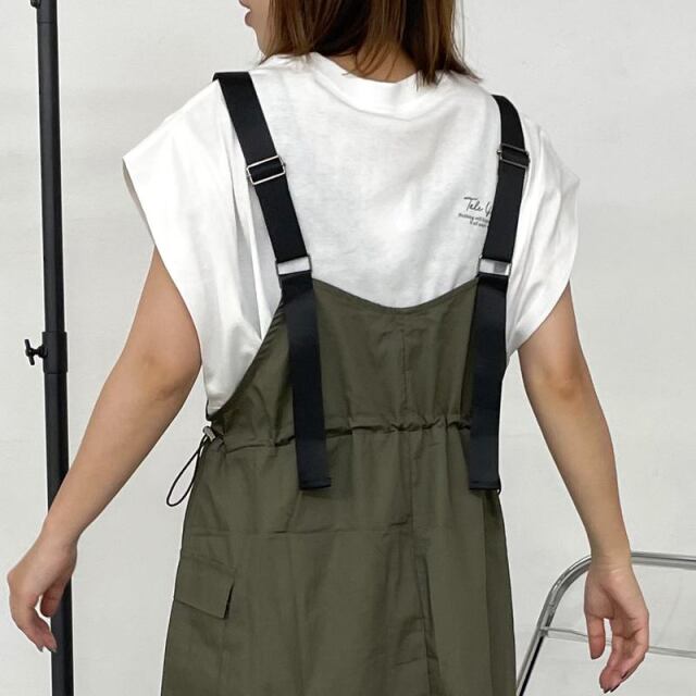 ベルトジャンパースカート