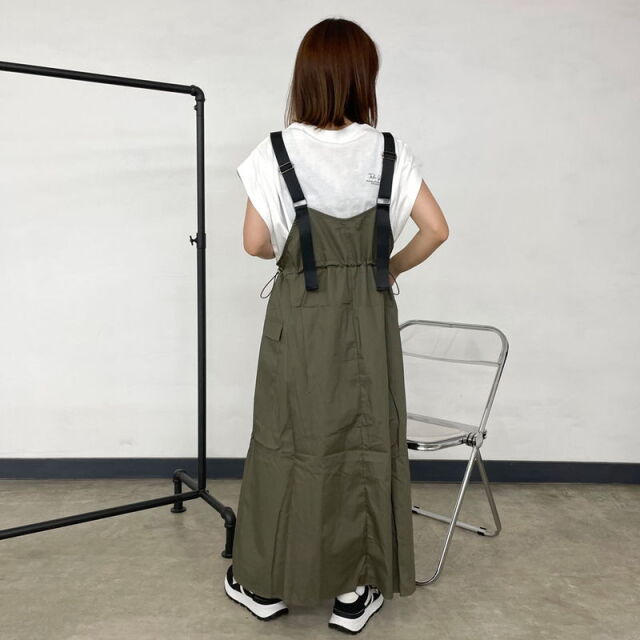 ベルトジャンパースカート