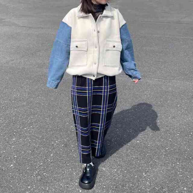 チェックIラインスカート