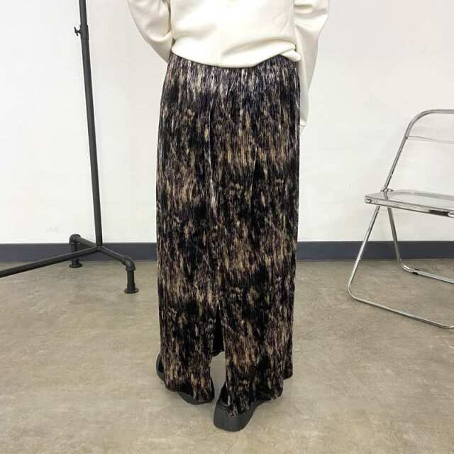 ベロア柄Iラインスカート