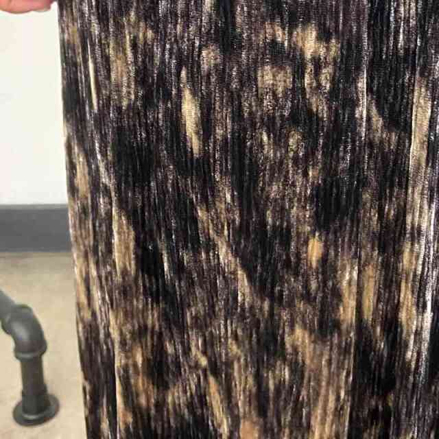 ベロア柄Iラインスカート