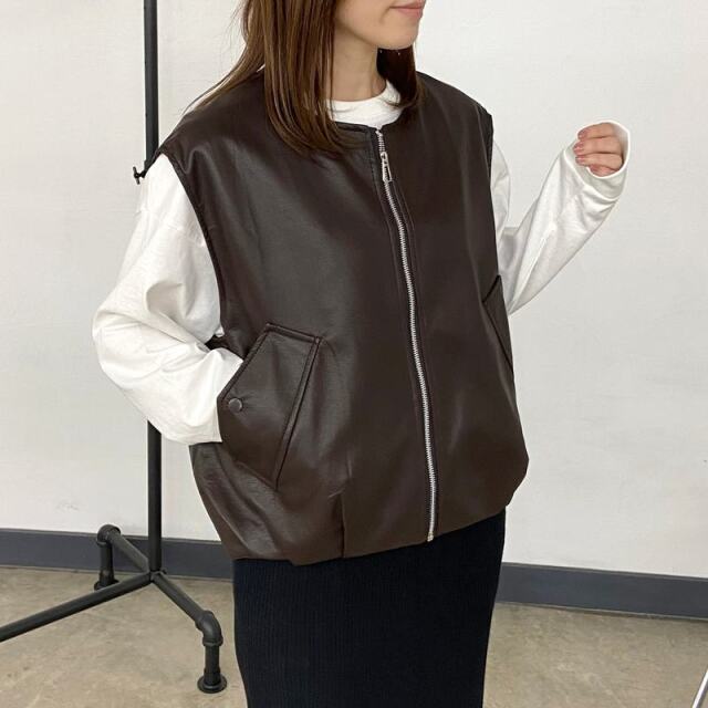 CRB ノーカラー合成皮革ベスト|TiMTiMオンラインストア|レディース