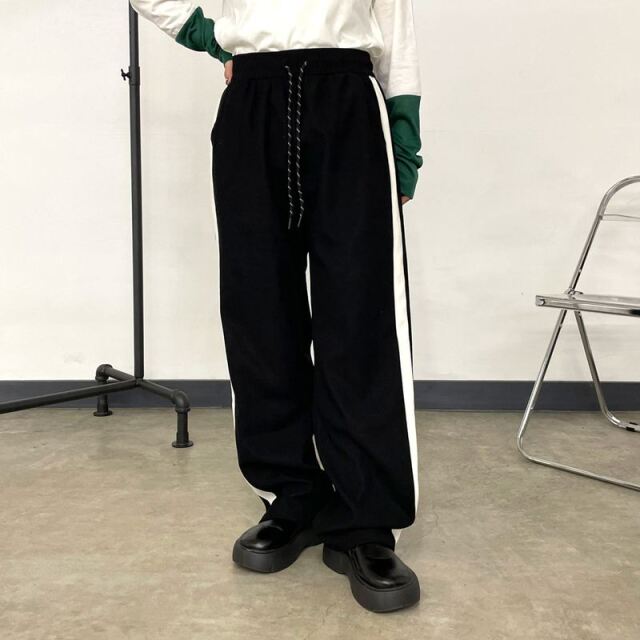 ラインコーデュロイパンツ