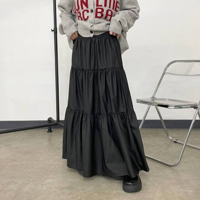 合成皮革ティアードスカート