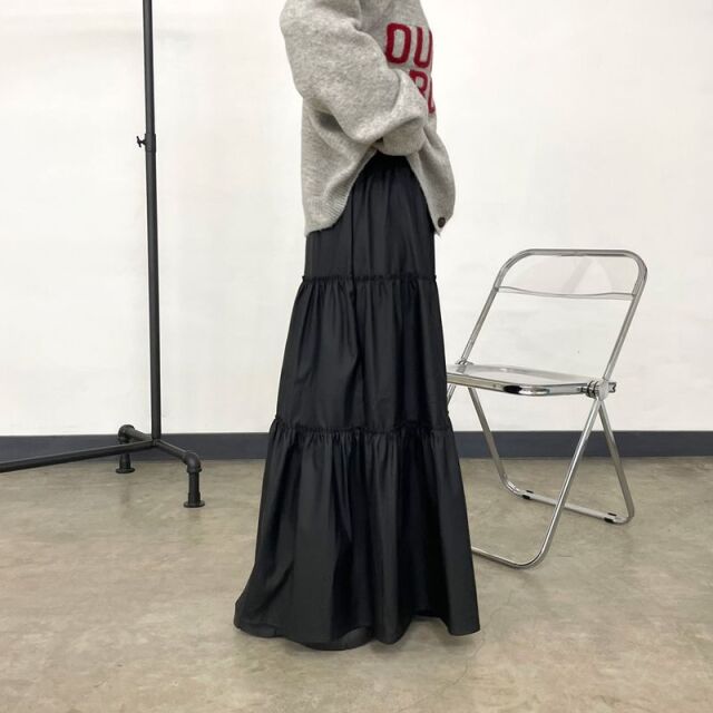 合成皮革ティアードスカート