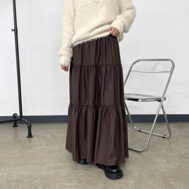 合成皮革ティアードスカート