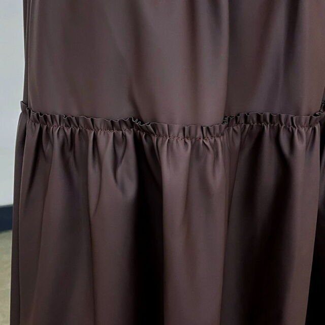 合成皮革ティアードスカート