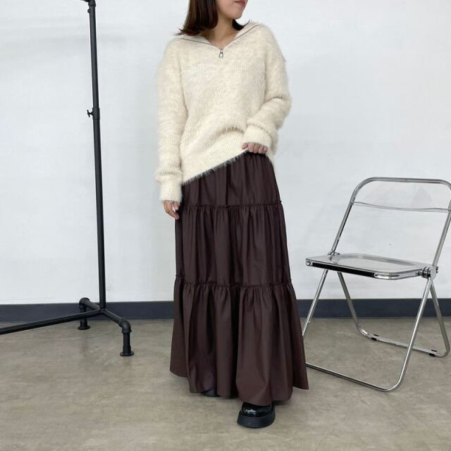 合成皮革ティアードスカート