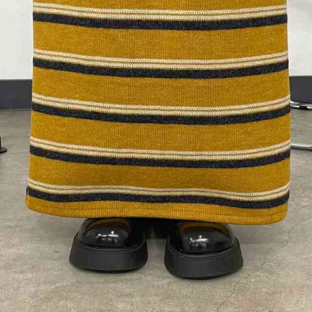 マルチボーダーニットIラインスカート