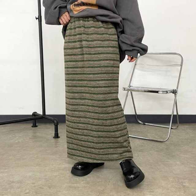 マルチボーダーニットIラインスカート
