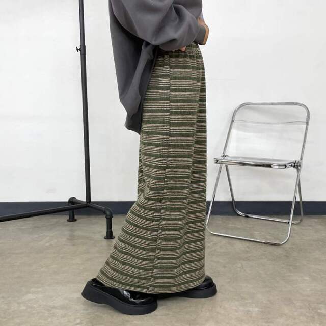 マルチボーダーニットIラインスカート