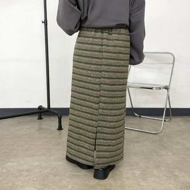 マルチボーダーニットIラインスカート