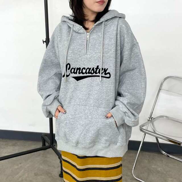 ハーフZIPロゴパーカー