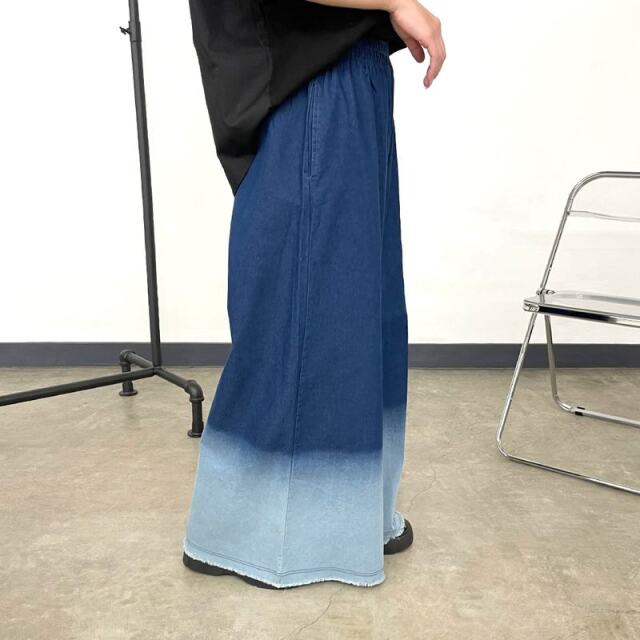 グラデーションデニムパンツ