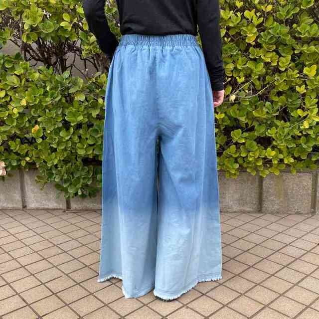 グラデーションデニムパンツ