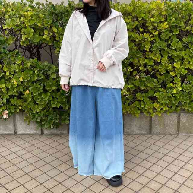 グラデーションデニムパンツ