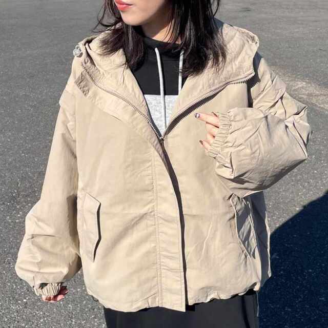 撥水マウンテンパーカー