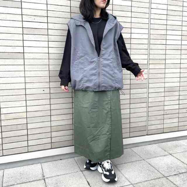 ナイロンフードベスト