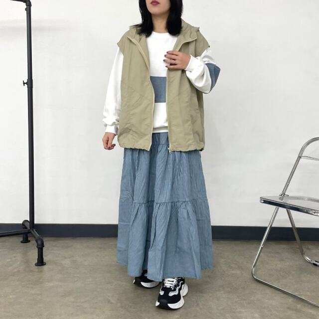 ナイロンフードベスト