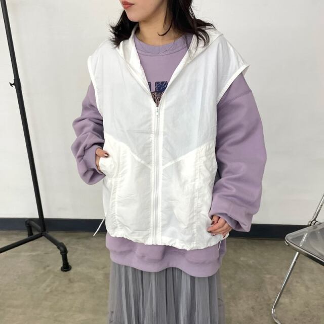 ナイロンフードベスト