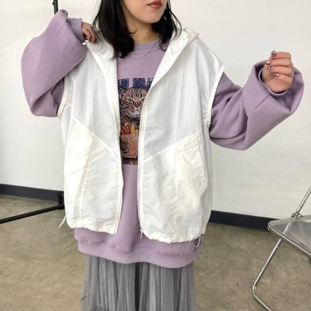 ナイロンフードベスト