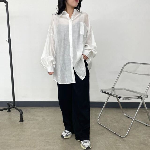 バックドロストシアーシャツ