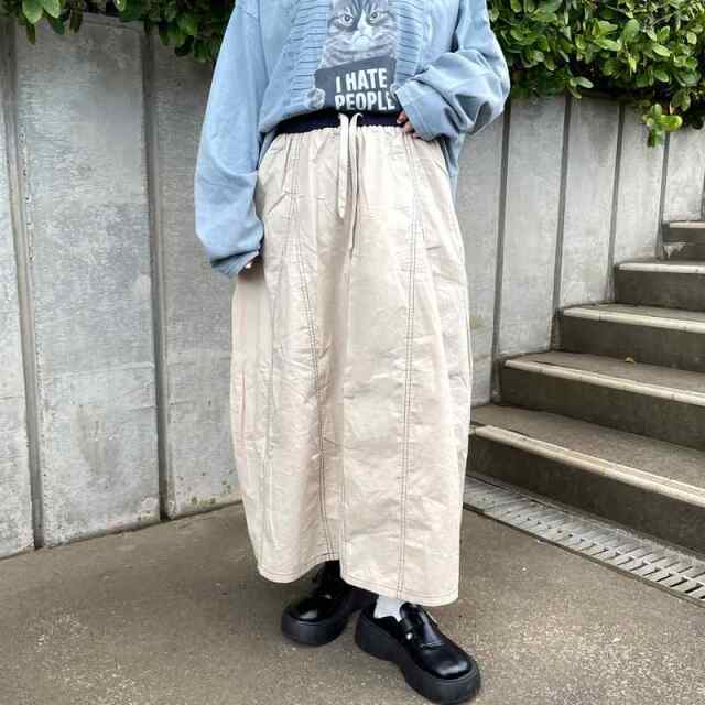 配色ステッチスカート
