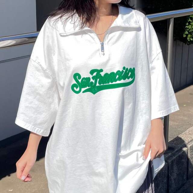 襟付きハーフジップロゴBIGTシャツ