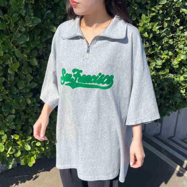 襟付きハーフジップロゴBIGTシャツ