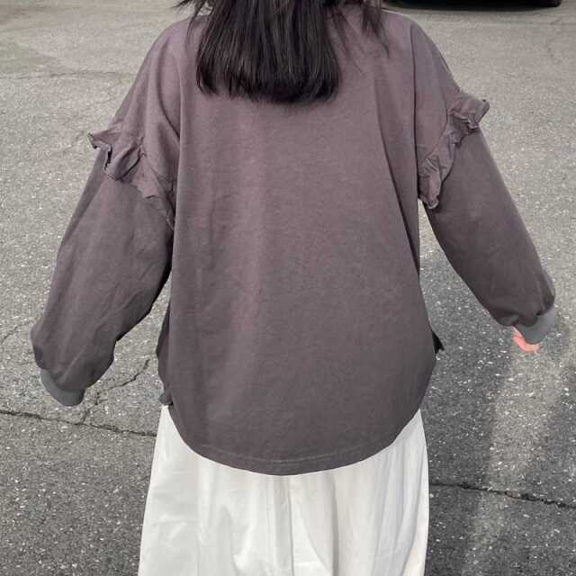 袖フリルロゴプルオーバー