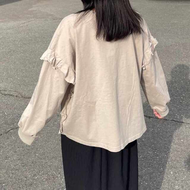 袖フリルロゴプルオーバー