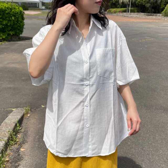 ストライプシャツ