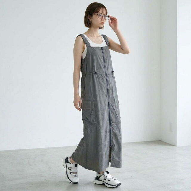ZIPドロストジャンパースカート