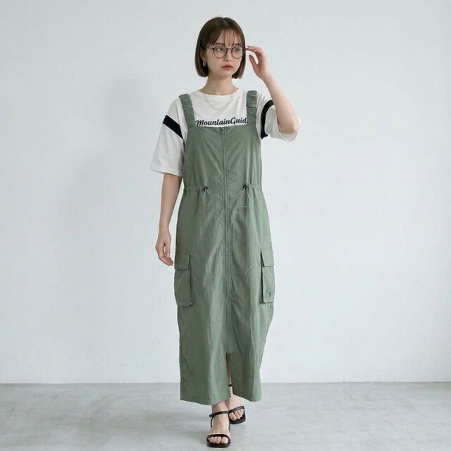 ZIPドロストジャンパースカート