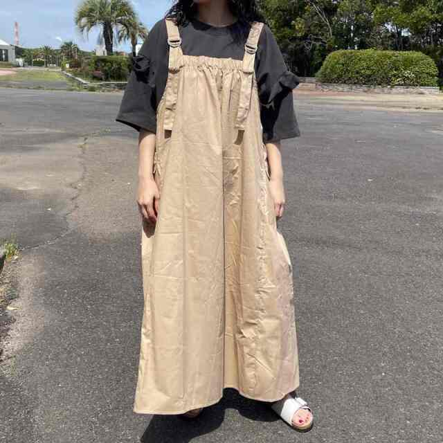 ナイロン風カーゴジャンパースカート