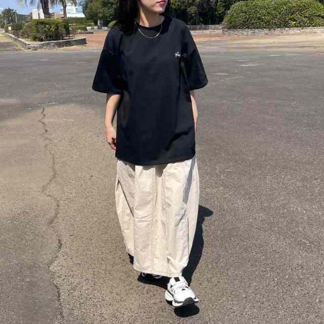 バック刺繍ロゴTシャツ